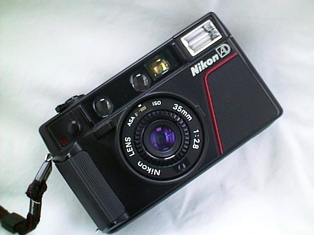 Nikon L35AD ピカイチデ－ト ニコンのコンパクトカメラ第一号